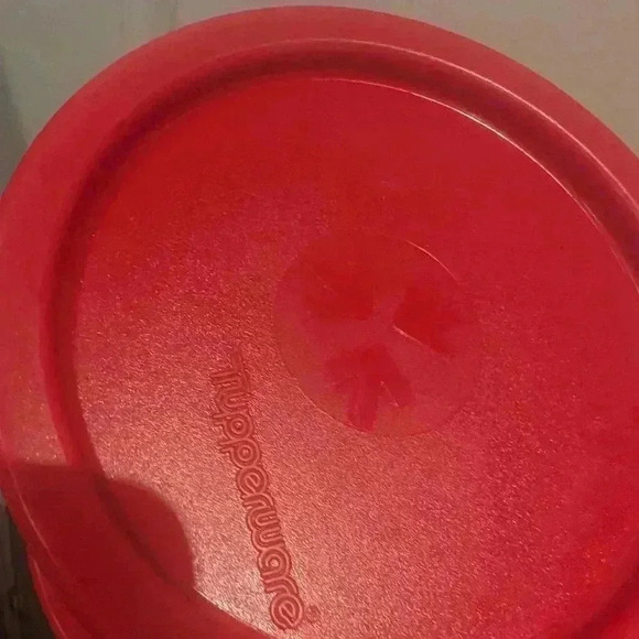 Vintage Disney Christmas Tupperware canisters - Picture 8 of 10